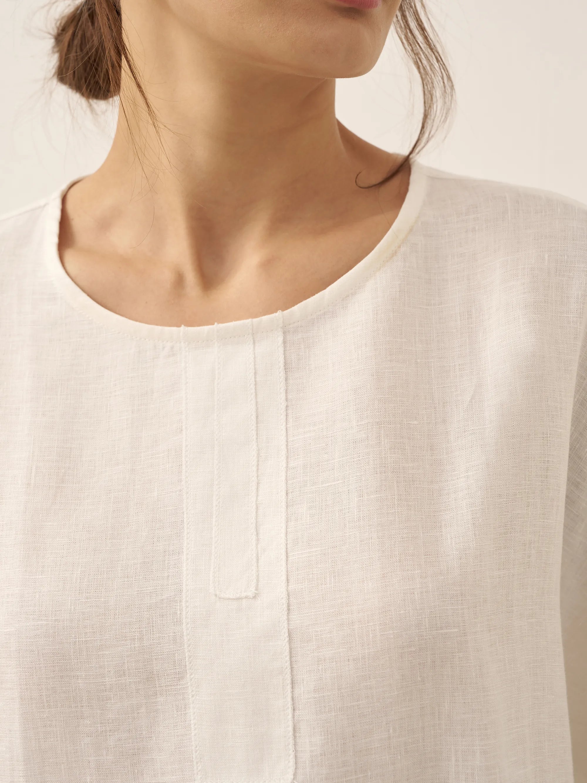 100% Linen Round Neck Mid-Sleeve Top ROBYN by LINTICO