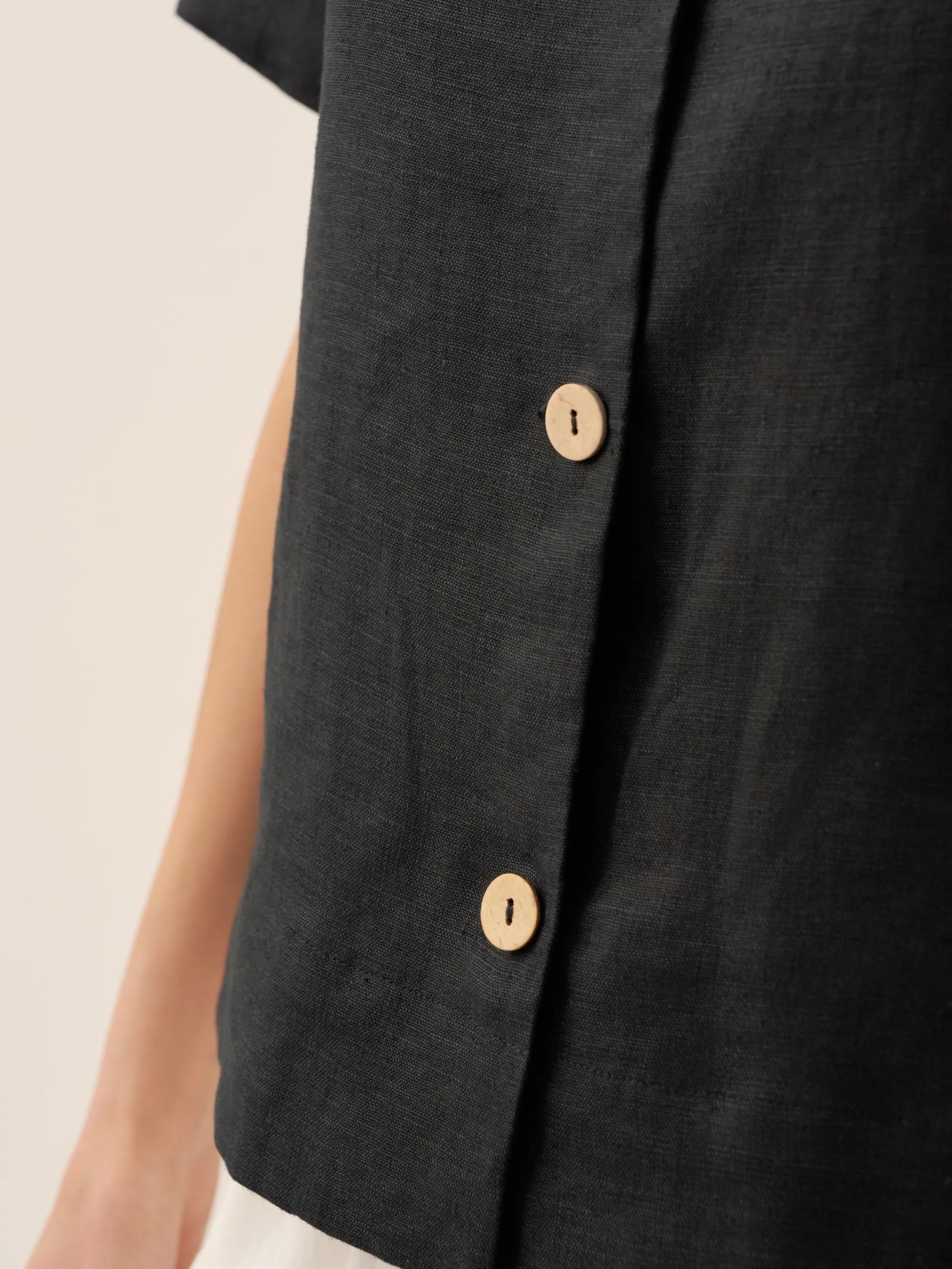 100% Linen Button-Up Short Sleeve Shirt ORENDA by LINTICO