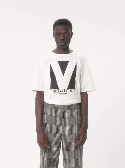 Valentino men chez white crewneck t-shirt with maxi logo print on the