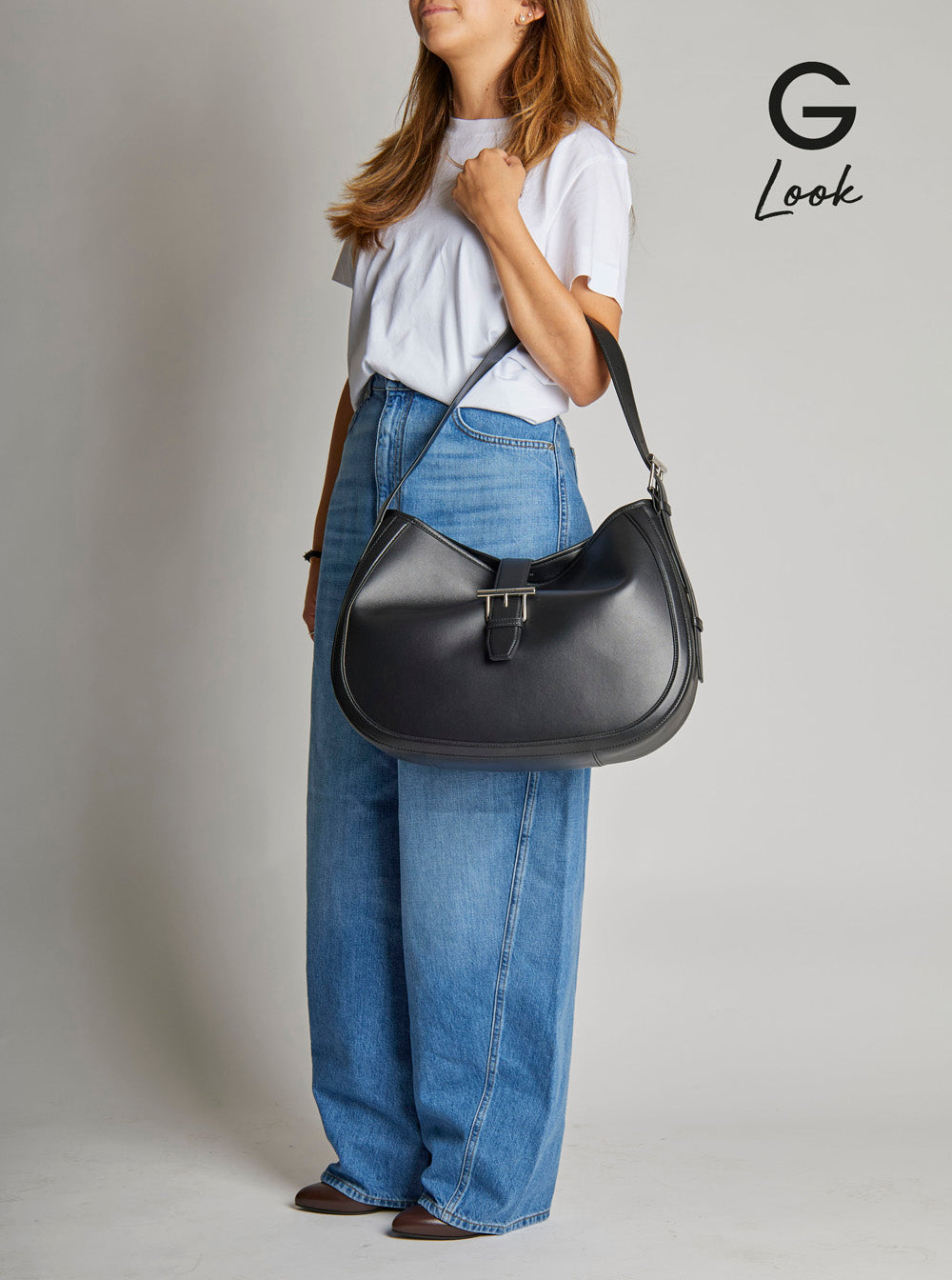 Alexander Mcqueen Women Black Shoulder Bag With Adjustable Shoulder Strap And T Buckle Closure On The Front In Leather Woman by Luosophy