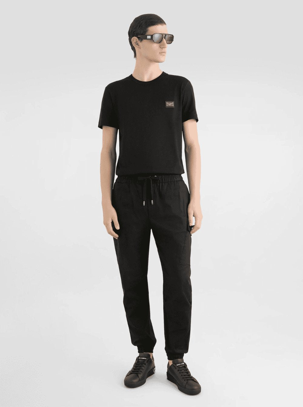 Dolce &amp; Gabbana Men Black T-Shirt With Logo Tag Detail On The Front In Cotton Man