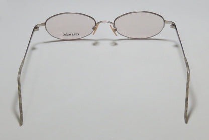 Vera Wang V05 Eyeglasses by ModaFrames