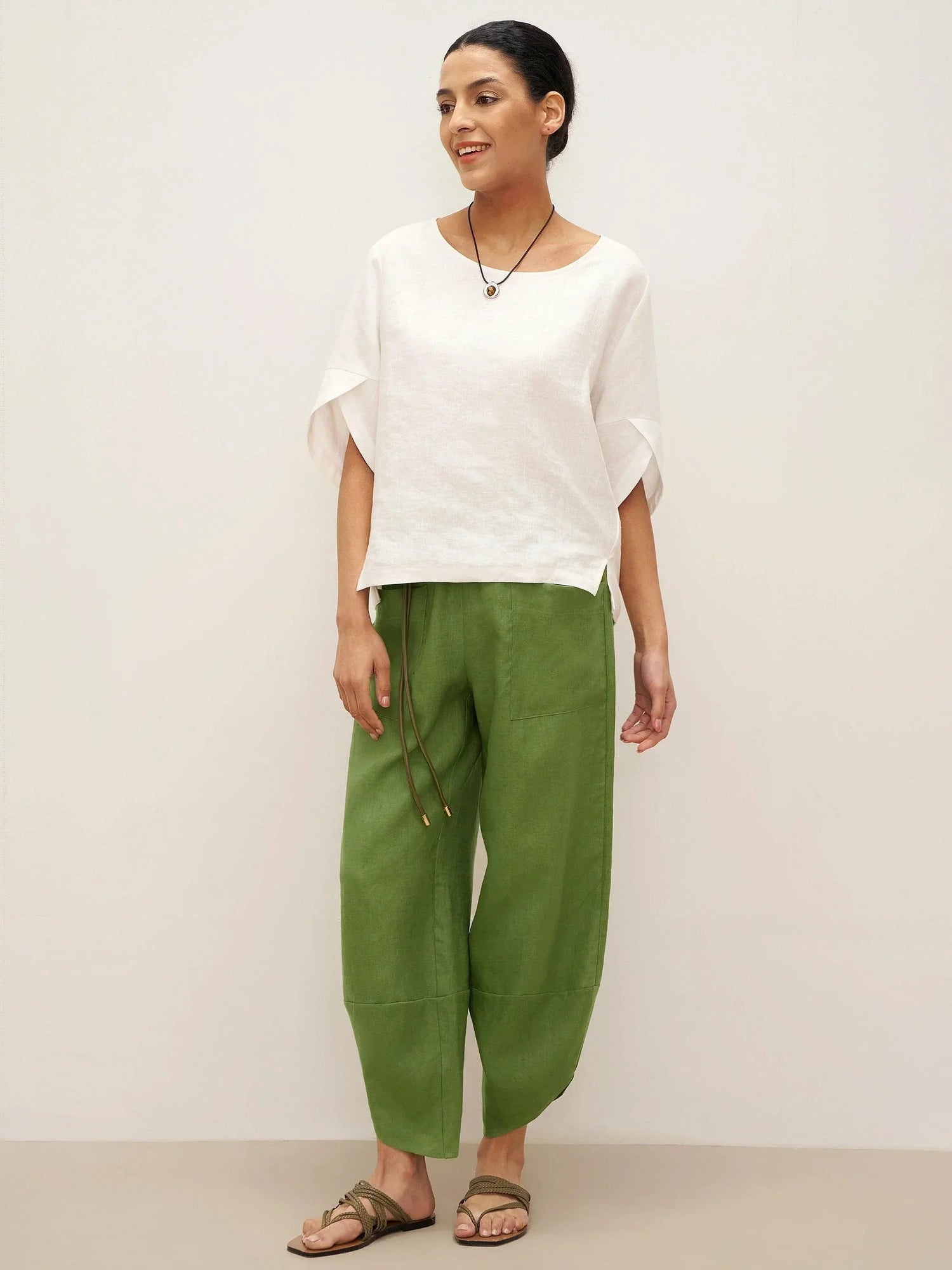 100% Linen Round Neck Petal-Sleeve Pullover LAUREL by LINTICO