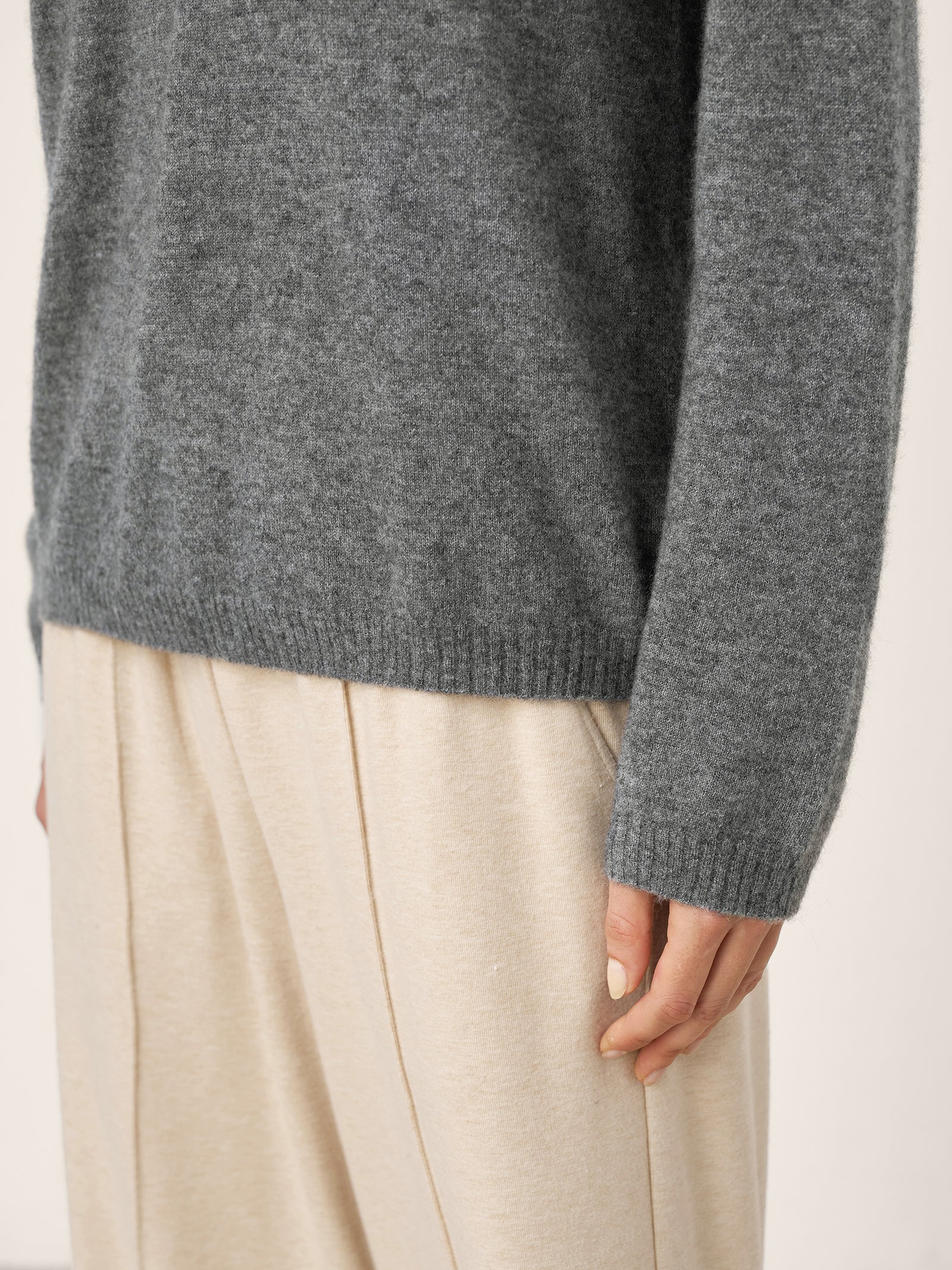 Mongolian Cashmere &amp; Mulberry Silk Seamless Ribbed Trim V-Neck Sweater TESSA by LINTICO