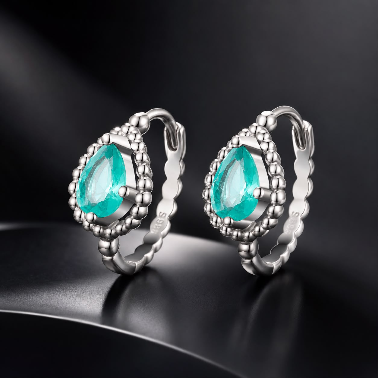 925 Sterling Silver Earrings with Pavé Setting and Transparent Glass  DestGlow