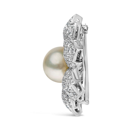 18K White Gold 2 3/4 Cttw Diamond and 12.5 MM Cultured Freshwater Pearl Floral Brooch Pin (G-H Color, VS1-VS2 Clarity) by Bids.com