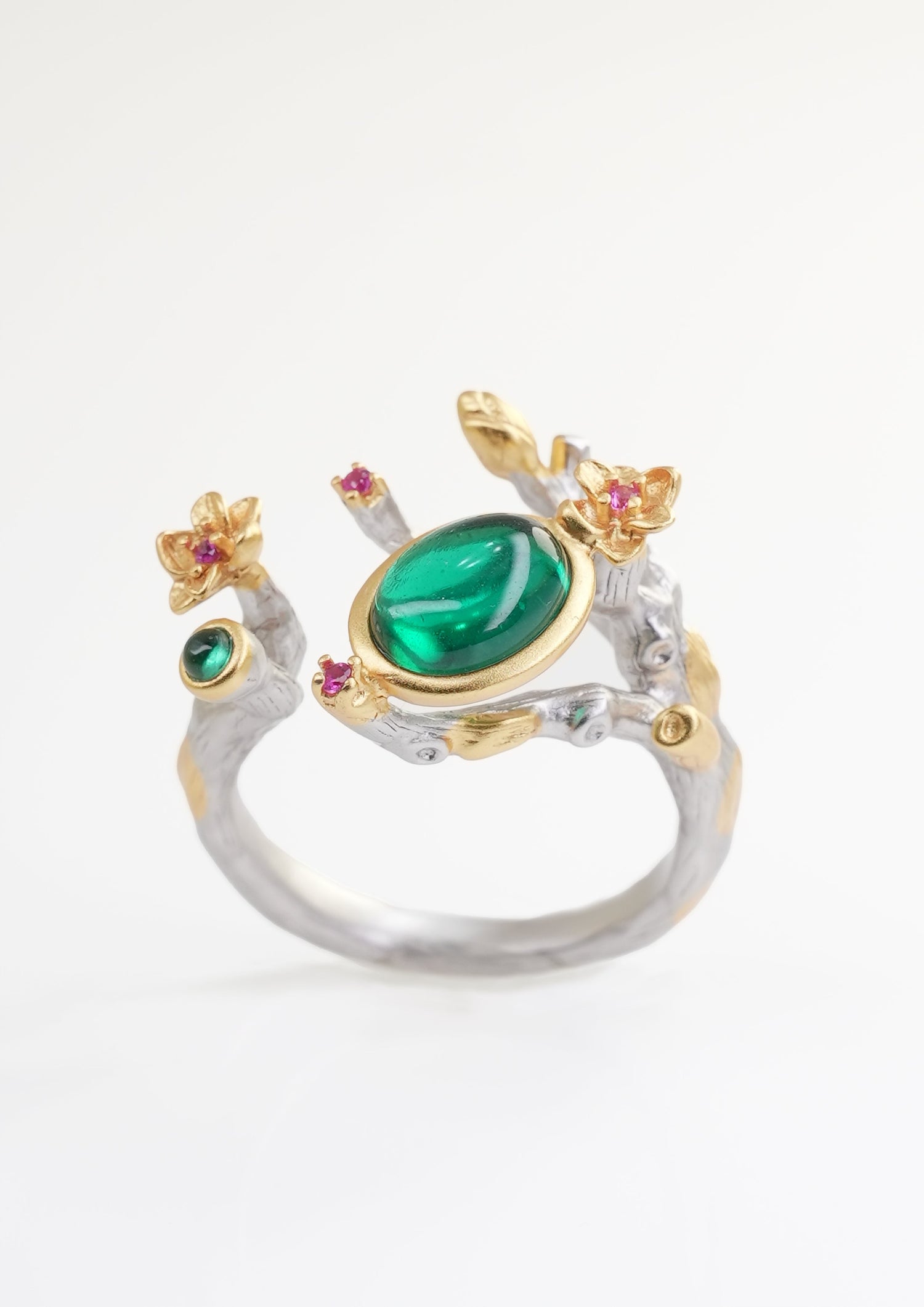 Exquisite Emerald Ring - Enchanted Branch by LINTICO