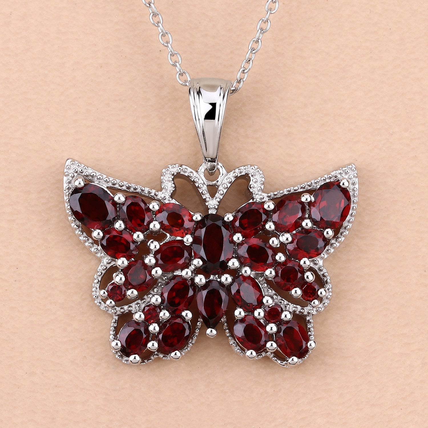 4.90 Carat Genuine Garnet .925 Sterling Silver Pendant by Bids.com