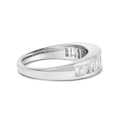 14K White Gold Alternating 1.0 Cttw Round and Baguette Diamond Channel Band Ring by Bids.com