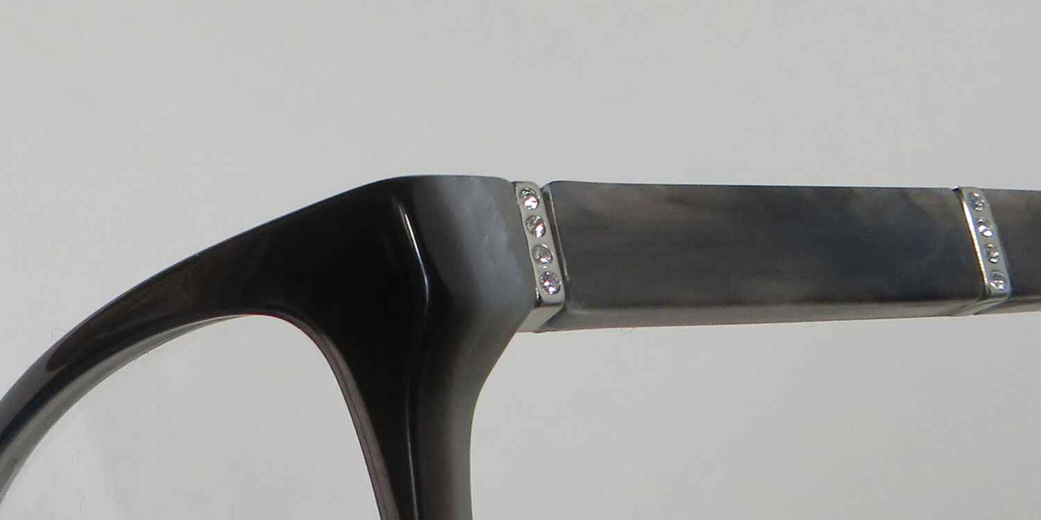 Vera Wang Luxe Zaara Eyeglasses