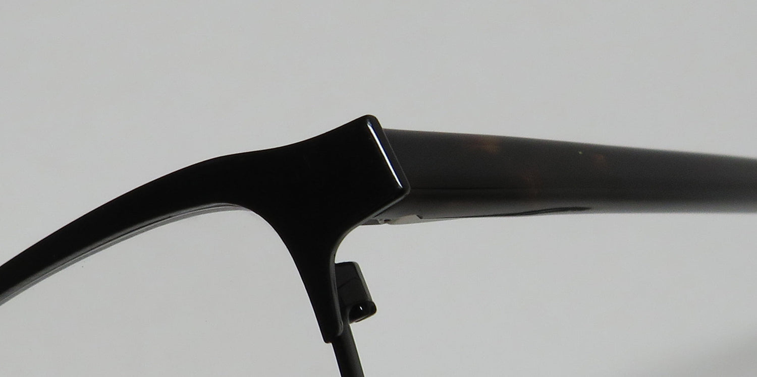 Vera Wang V398 Eyeglasses by ModaFrames
