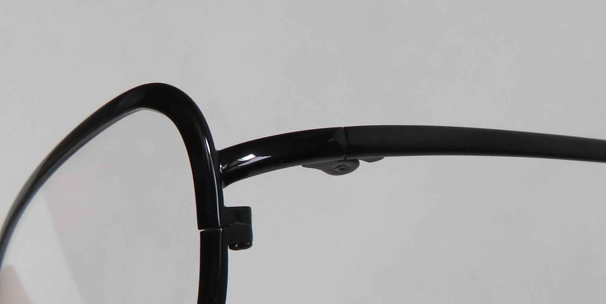 Vera Wang Luxe Regal Eyeglasses