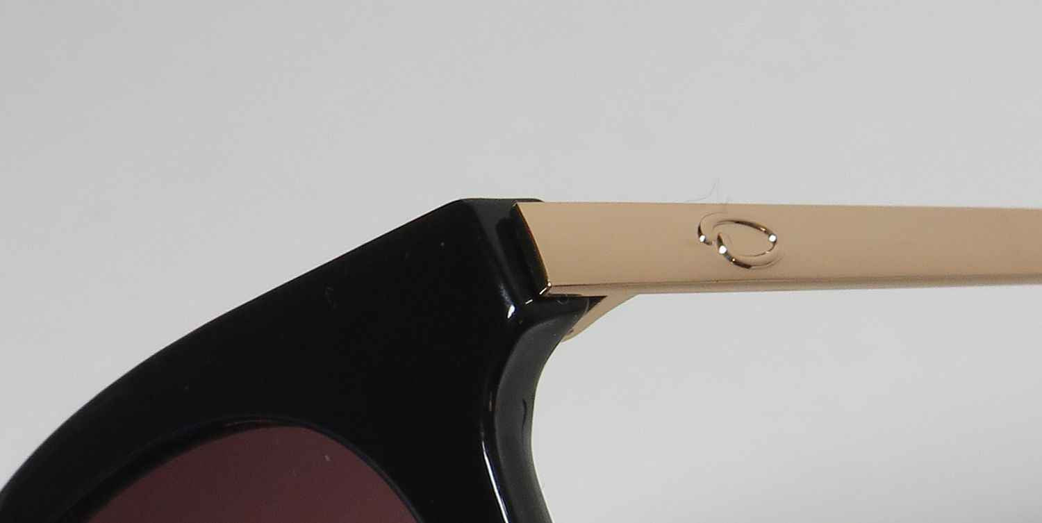 Oscar de la Renta Oscar 1289 Sunglasses