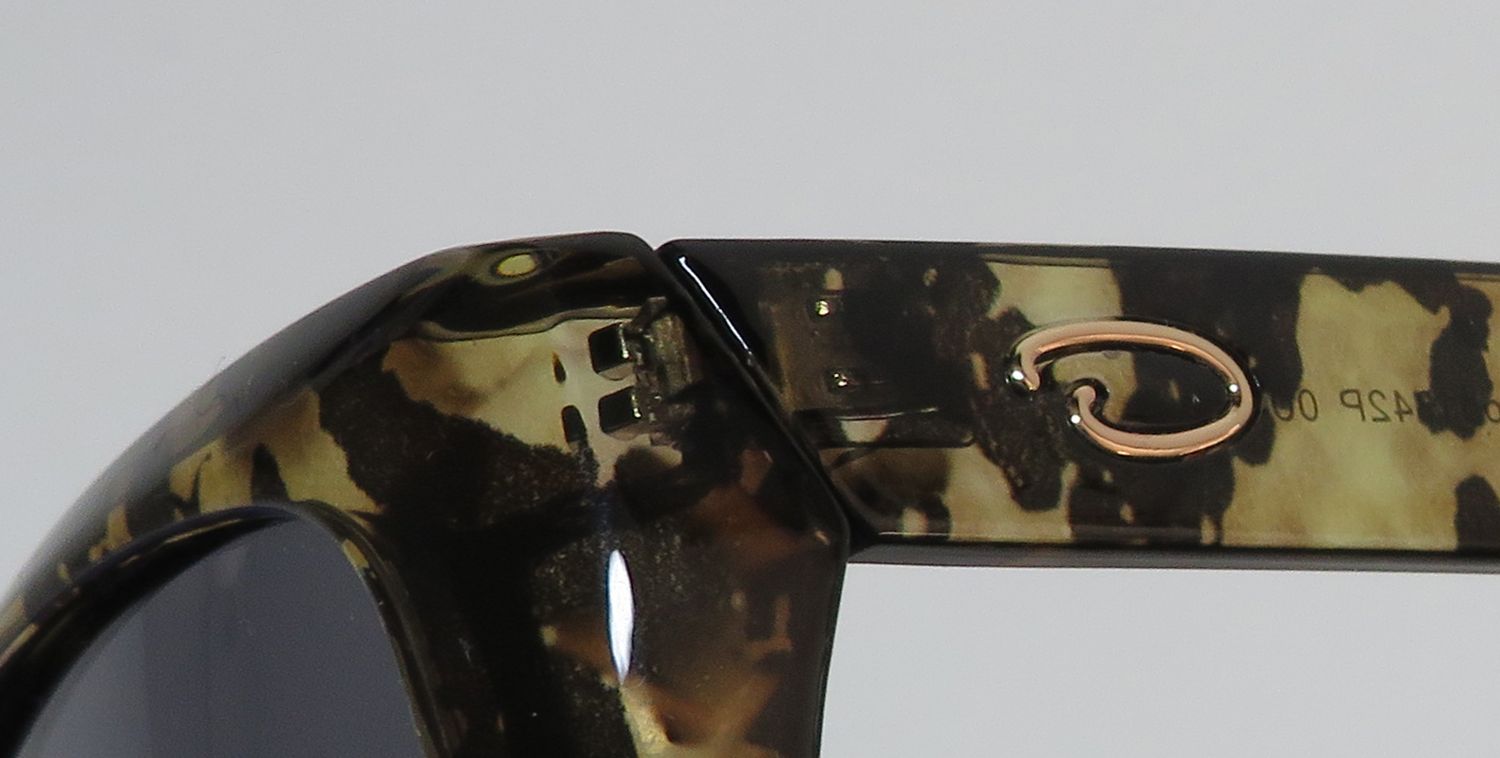 Oscar de la Renta Oscar 1342 Sunglasses by ModaFrames