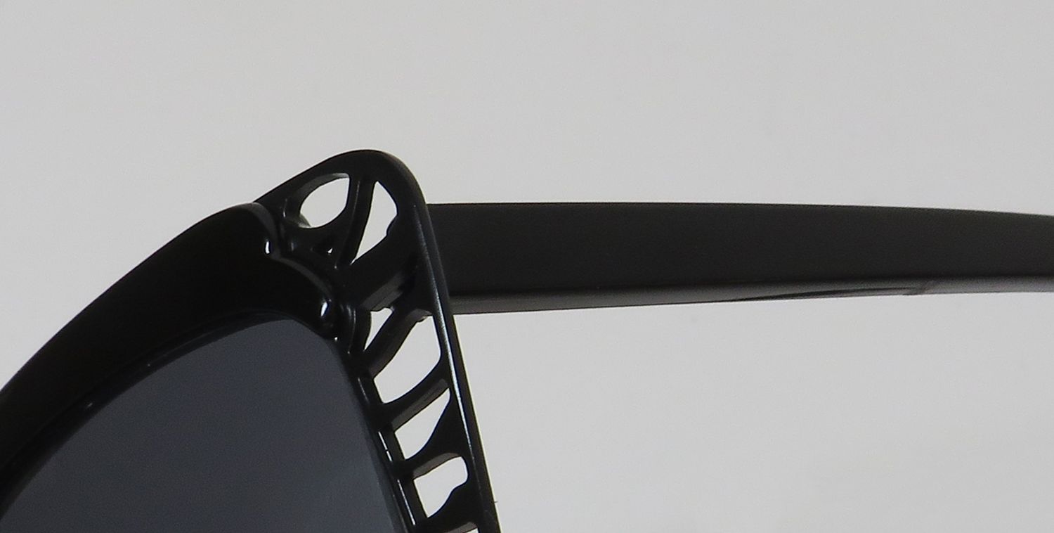Kendall + Kylie Kk5124 Nina Sunglasses by ModaFrames