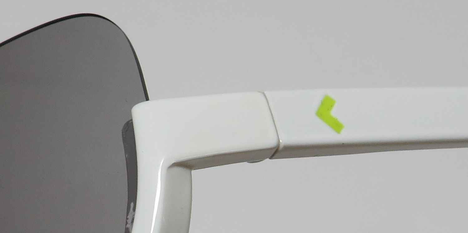 Kendall + Kylie Kk5107 Willow Sunglasses