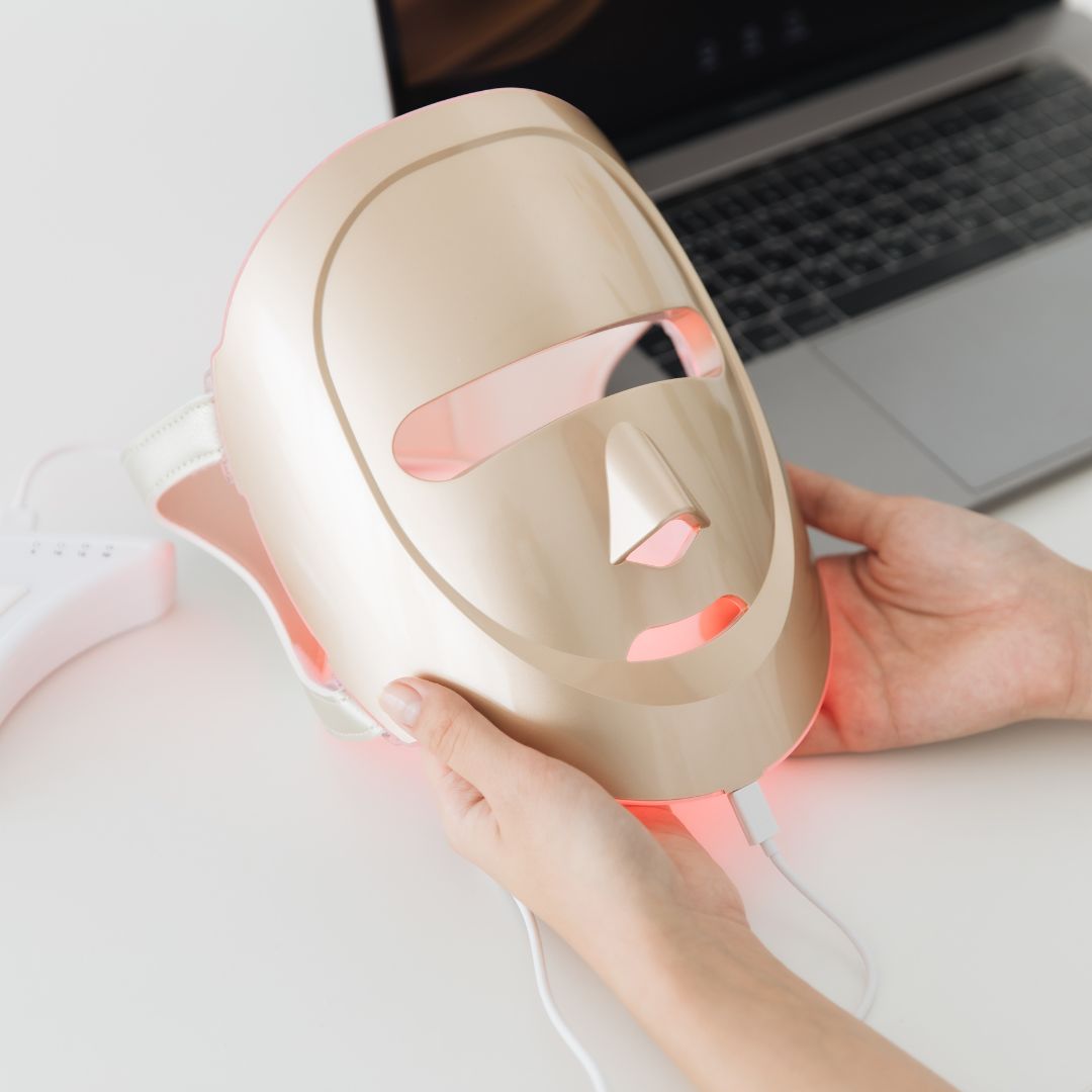 Eco Face Platinum LED Mask (Gold) - DestGlow