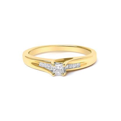 14K Yellow Gold 1/4 Cttw Princess Cut Diamond Engagement Ring by Bids.com