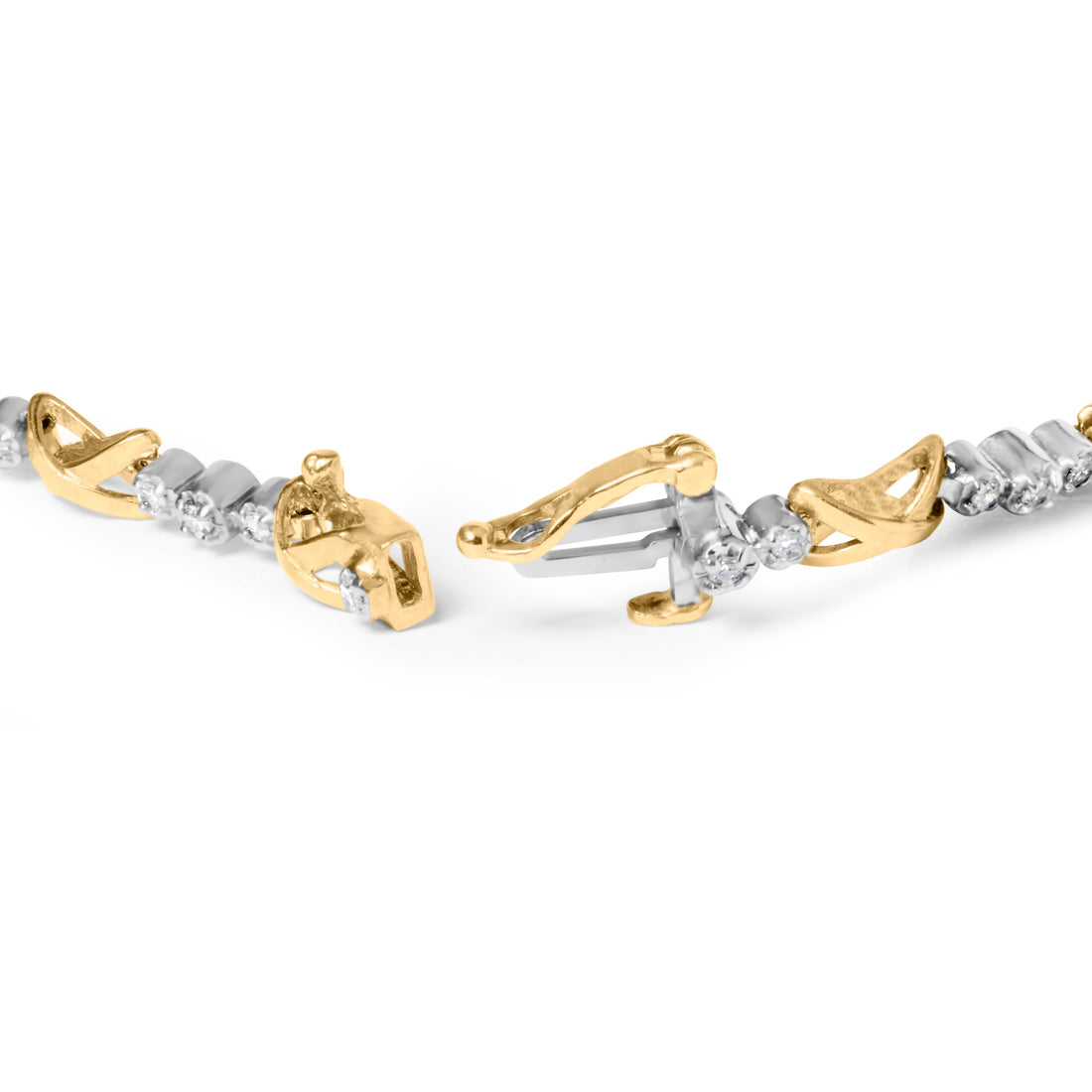 10K Two-Tone Gold 1/2 Cttw Diamond Alternating 3 Stone and X-Link 7" Bracelet (I-J Color, I2-I3 Clarity) by Bids.com