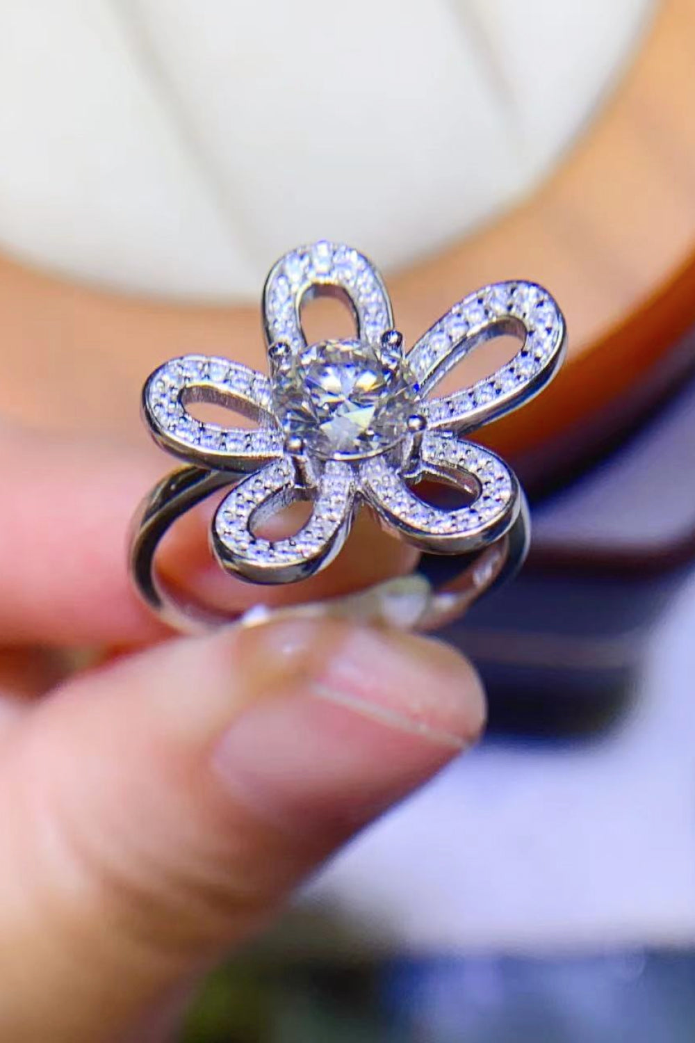 1 Carat Brilliant Round Cut Sparkala™ Flower-Shaped Open 925 sterling silver Ring - DestGlow