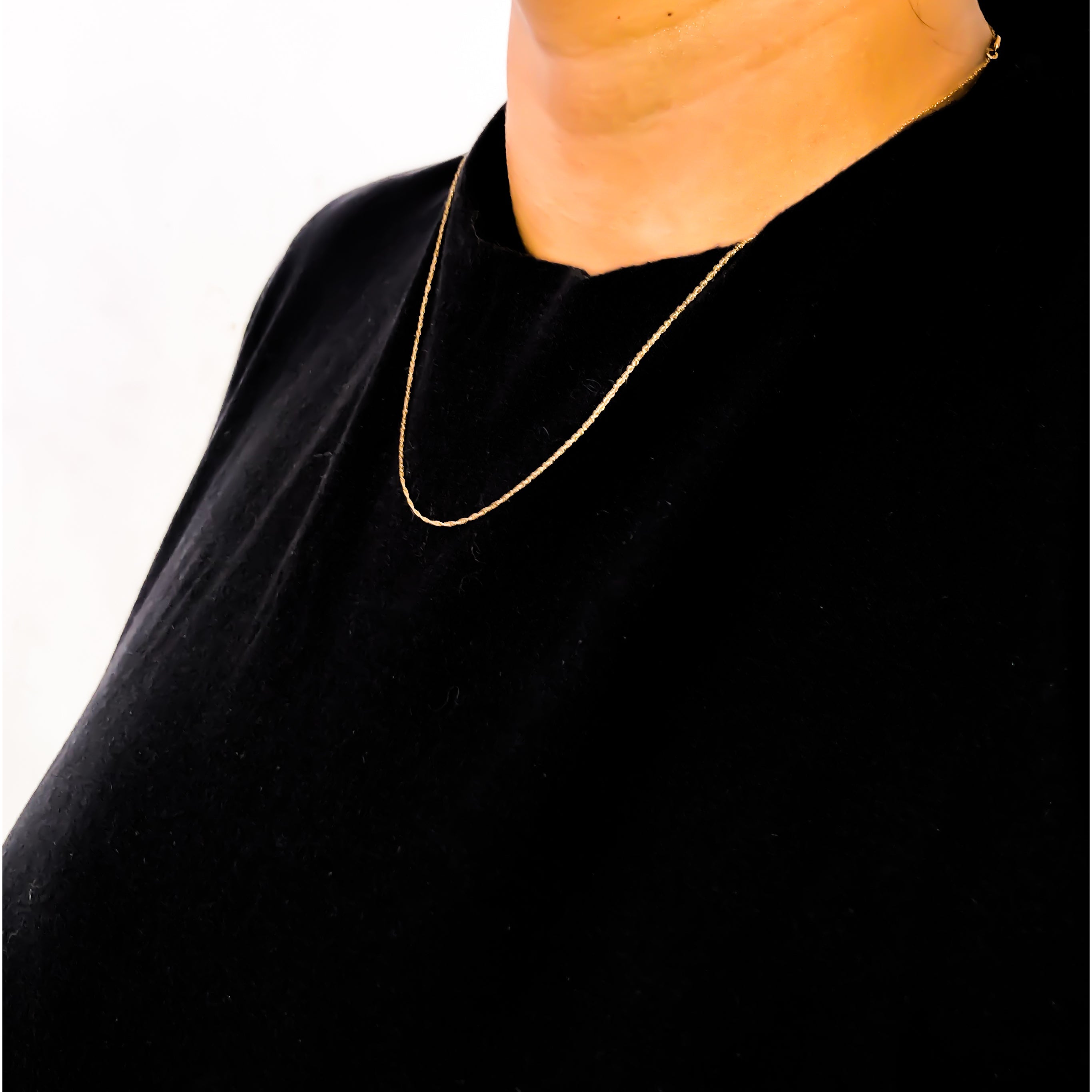 Solid 10K Yellow Gold 0.5mm Slim and Dainty Unisex 18" Rope Chain Necklace by Bids.com