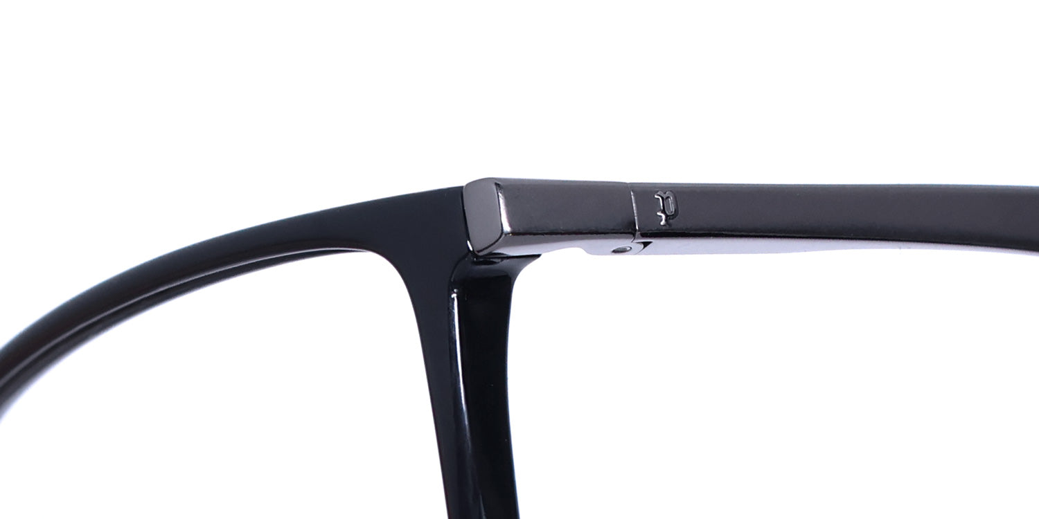 Police Vplg70 Quest 1 Eyeglasses by ModaFrames