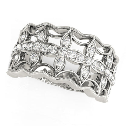 Diamond Studded Four Leaf Clover Motif Ring in 14k White Gold (1/4 cttw) by Bids.com