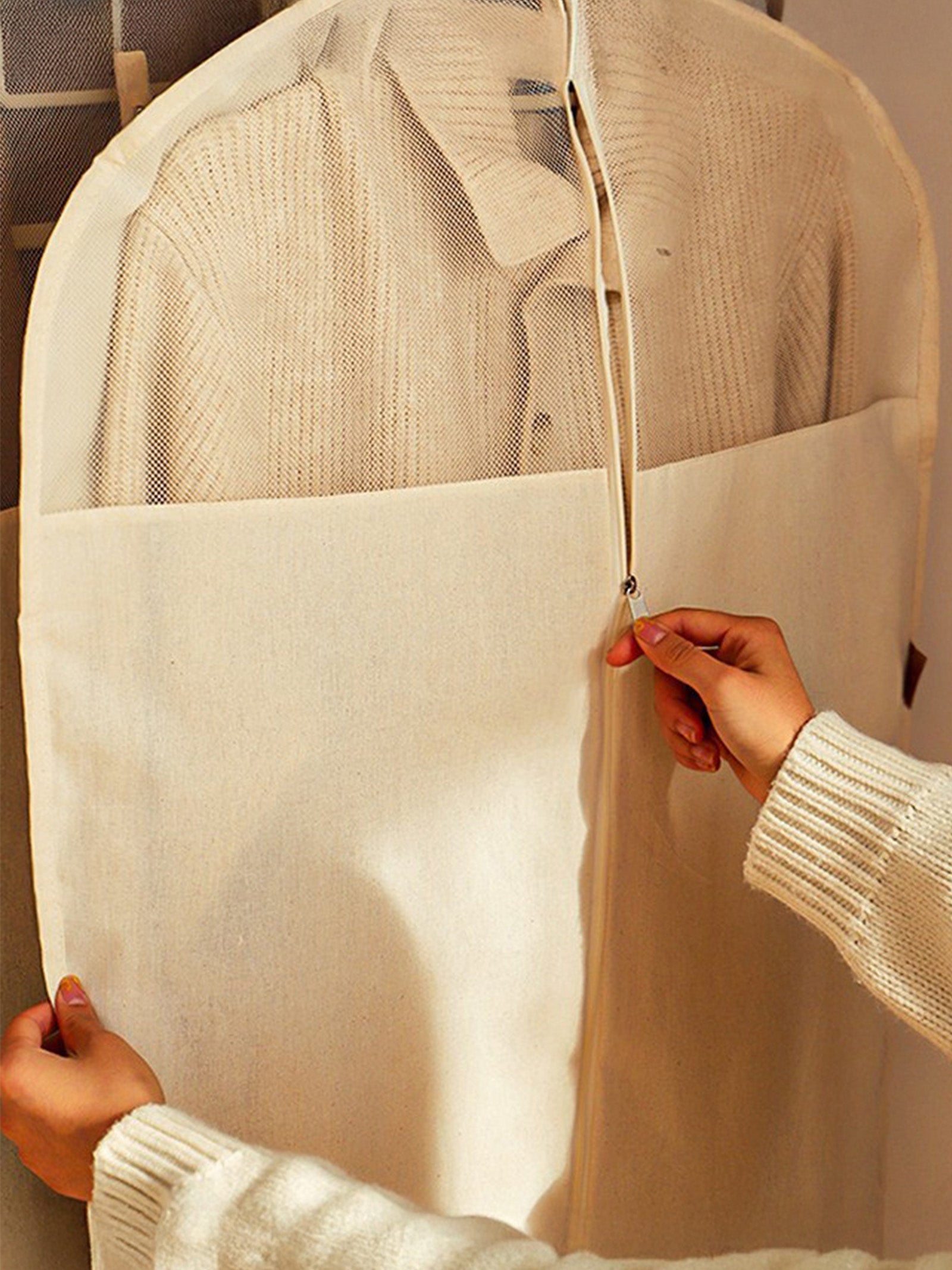 Linen Cotton Clear Window Dust-Proof Storage Bags by LINTICO