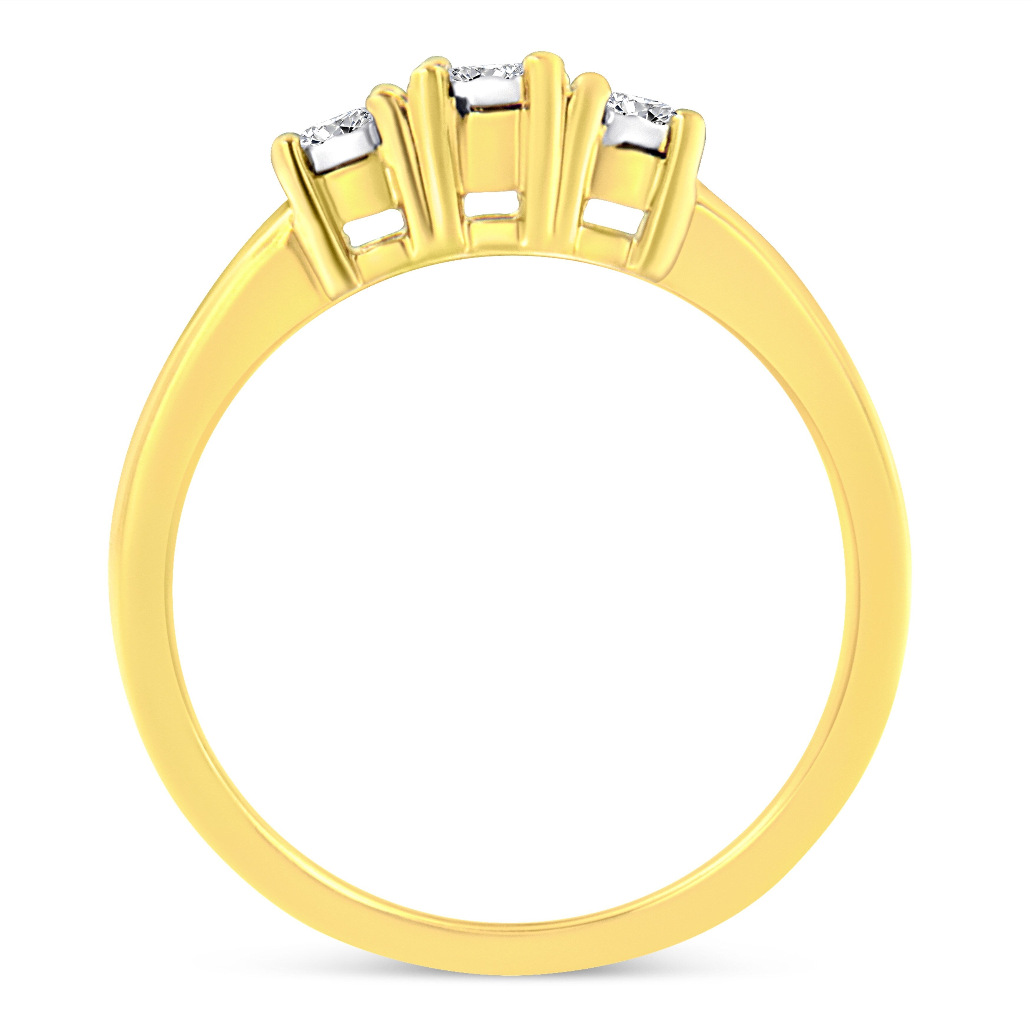 10K Yellow Gold 3.0 Cttw Diamond Eight-Row Bypass Crossover Statement Band Ring (H-I Color, I2-I3 Clarity) - Size 7 by Bids.com