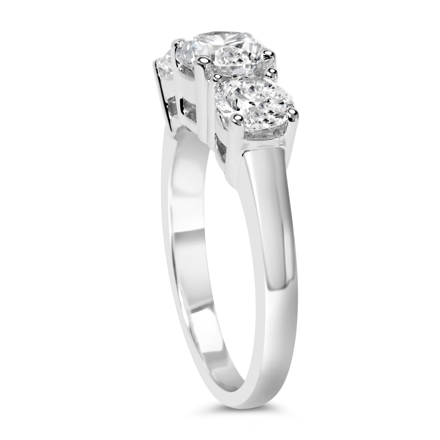 14K White Gold 2.00 Cttw Lab Grown Diamond 3 Stone Ring Band (F-G Color, VS1-VS2 Clarity) - Ring Size 7 by Bids.com