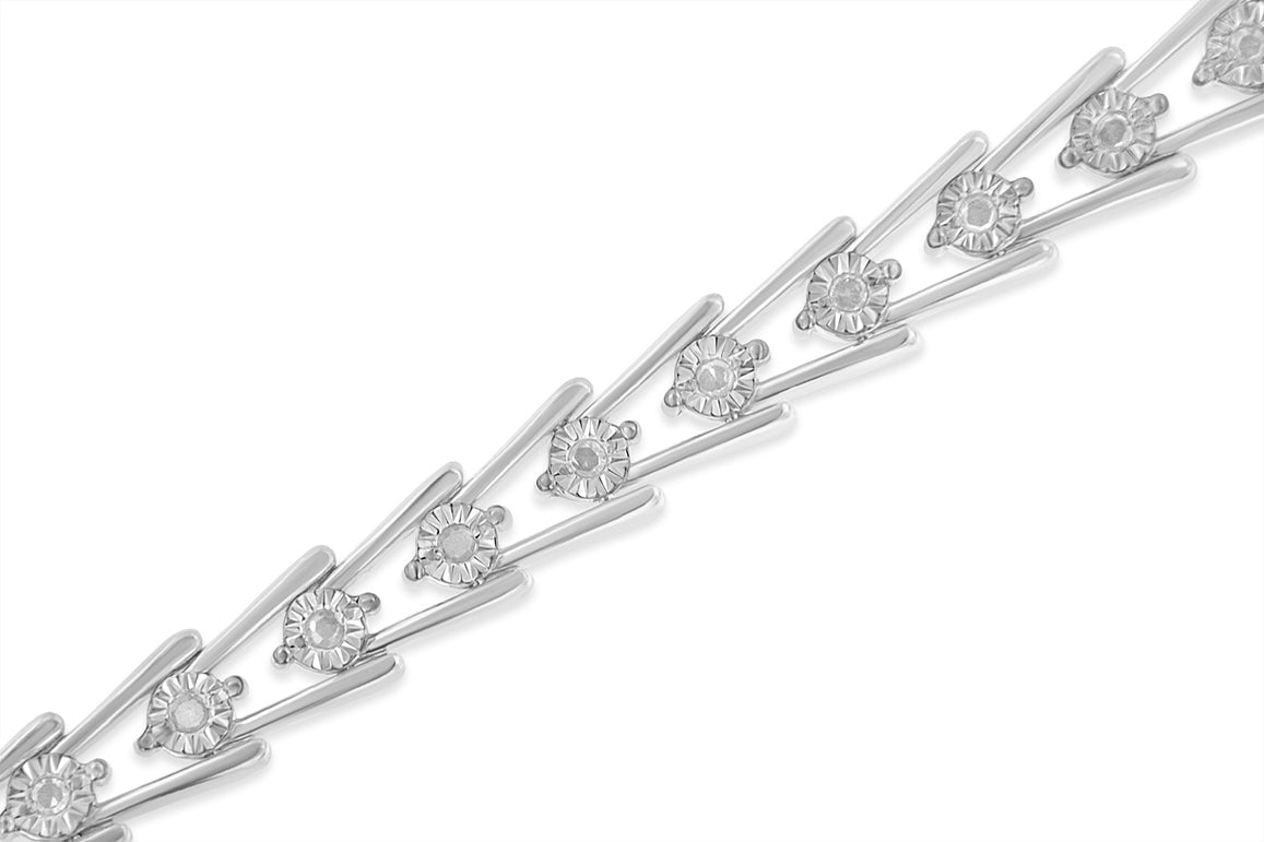 Sterling Silver Diamond Wave-Style Link Bracelet (0.5 cttw, I-J Color, I3 Clarity) by Bids.com