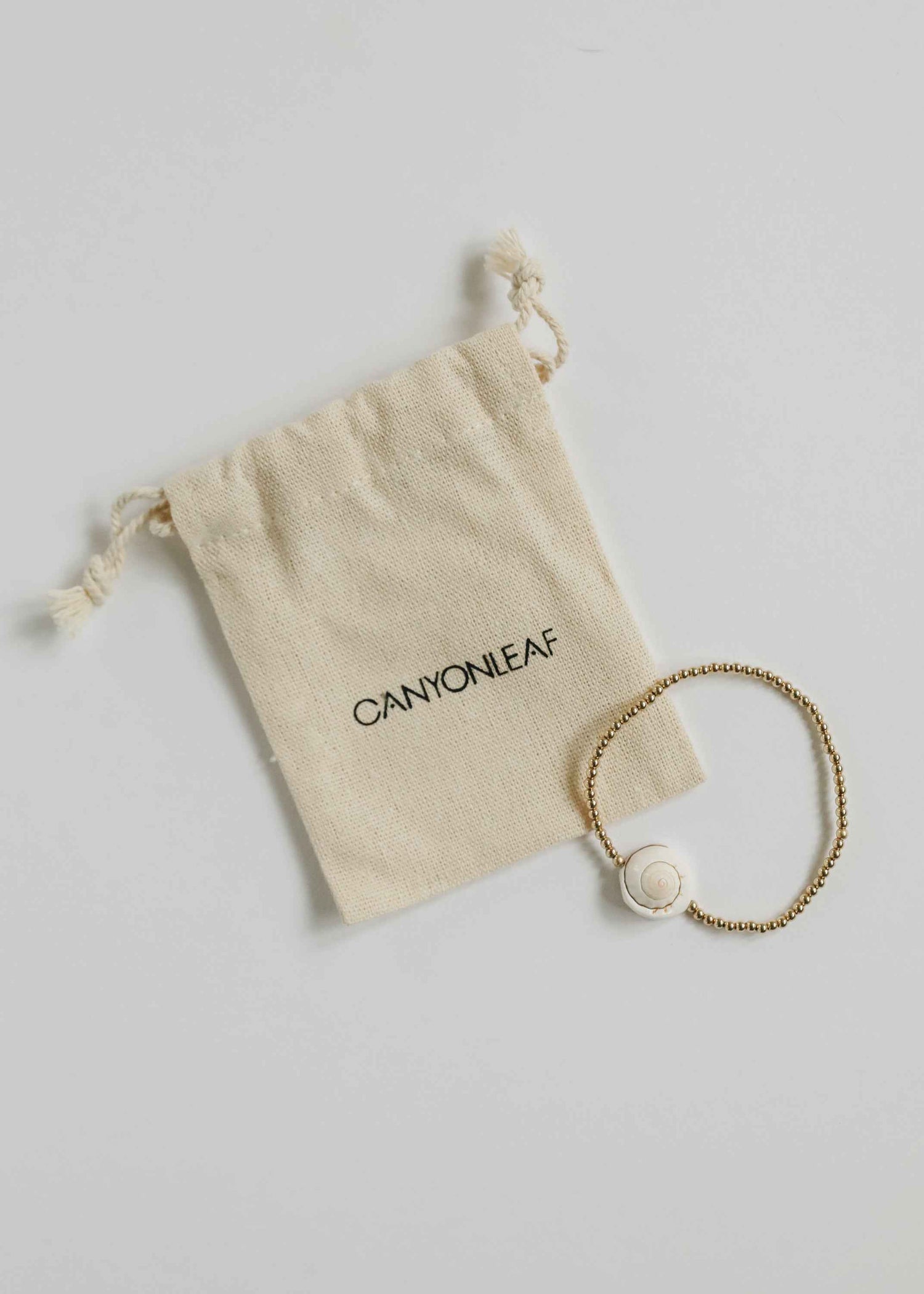 Dainty 14K Gold Filled + Sea Shell || Stretch Anklet or Bracelet