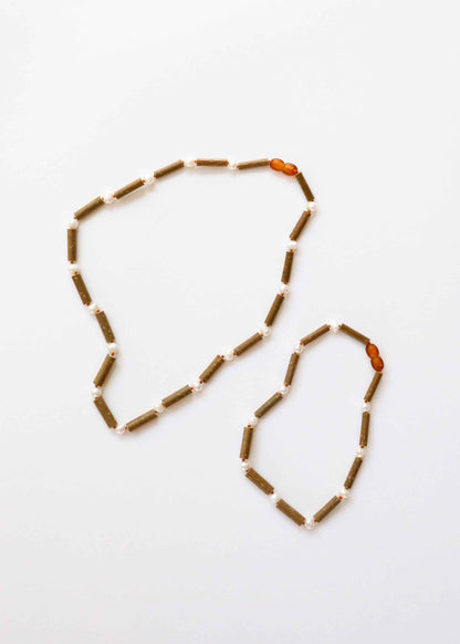 Hazelwood + Pearl || Beaded Necklace ||