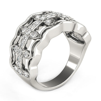 Diamond Studded Four Leaf Clover Motif Ring in 14k White Gold (1/4 cttw) by Bids.com