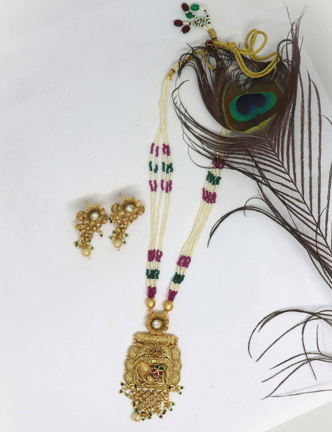 Joban Fashion White &amp; Maroon &amp; Green With Rajwadi Polish Necklace Set