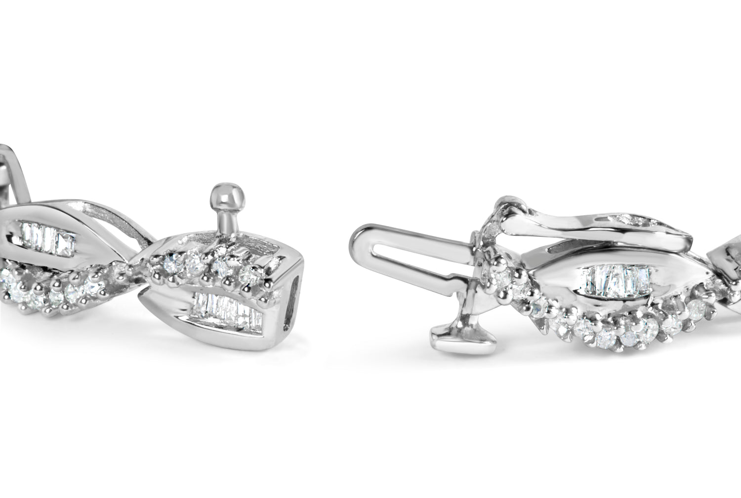 14K White Gold 2.00 Cttw Diamond Swirl and Pear Shape Link Bracelet (I-J Color, I2-I3 Clarity) - 7" by Bids.com