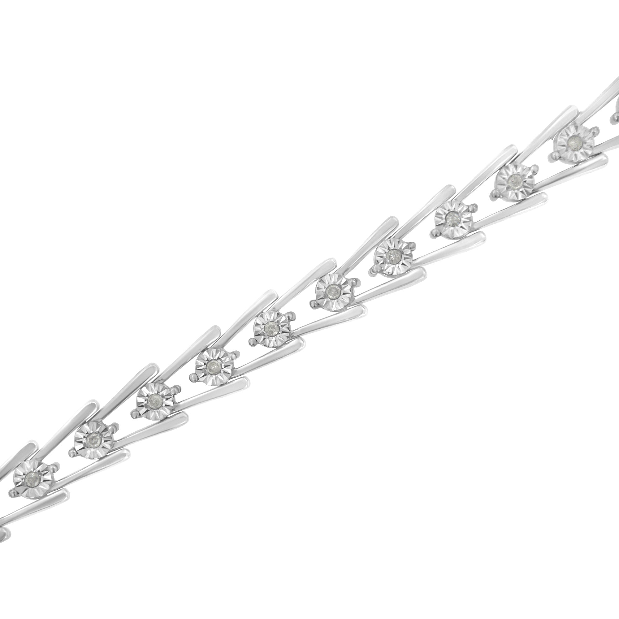 .925 Sterling Silver 1/4 cttw Miracle Set Diamond Sleek and Open "V"Bracelet (I-J Color, I3 Clarity) -7.5" by Bids.com