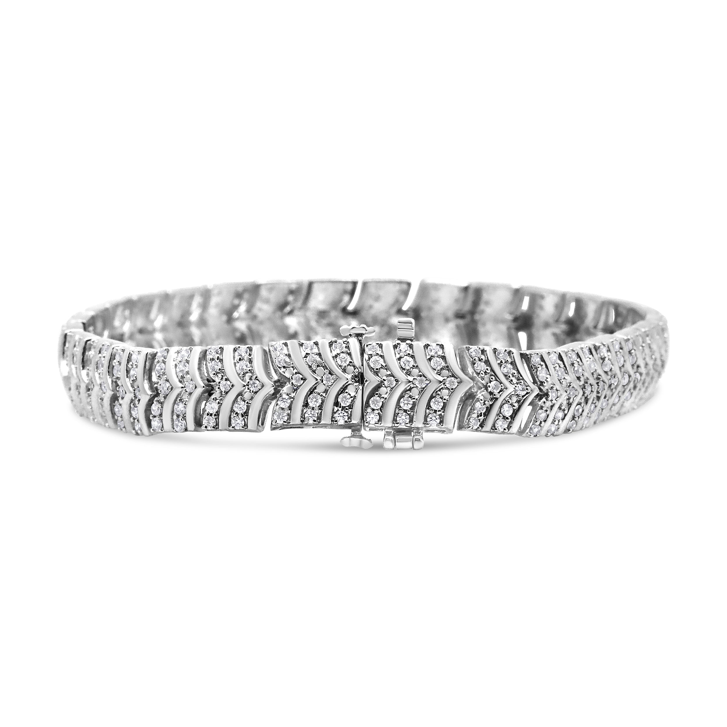 .925 Sterling Silver 3.00 Cttw Diamond Chevron Link Bracelet (I2-I3 Clarity, I-J Color) - Size 7.25" by Bids.com