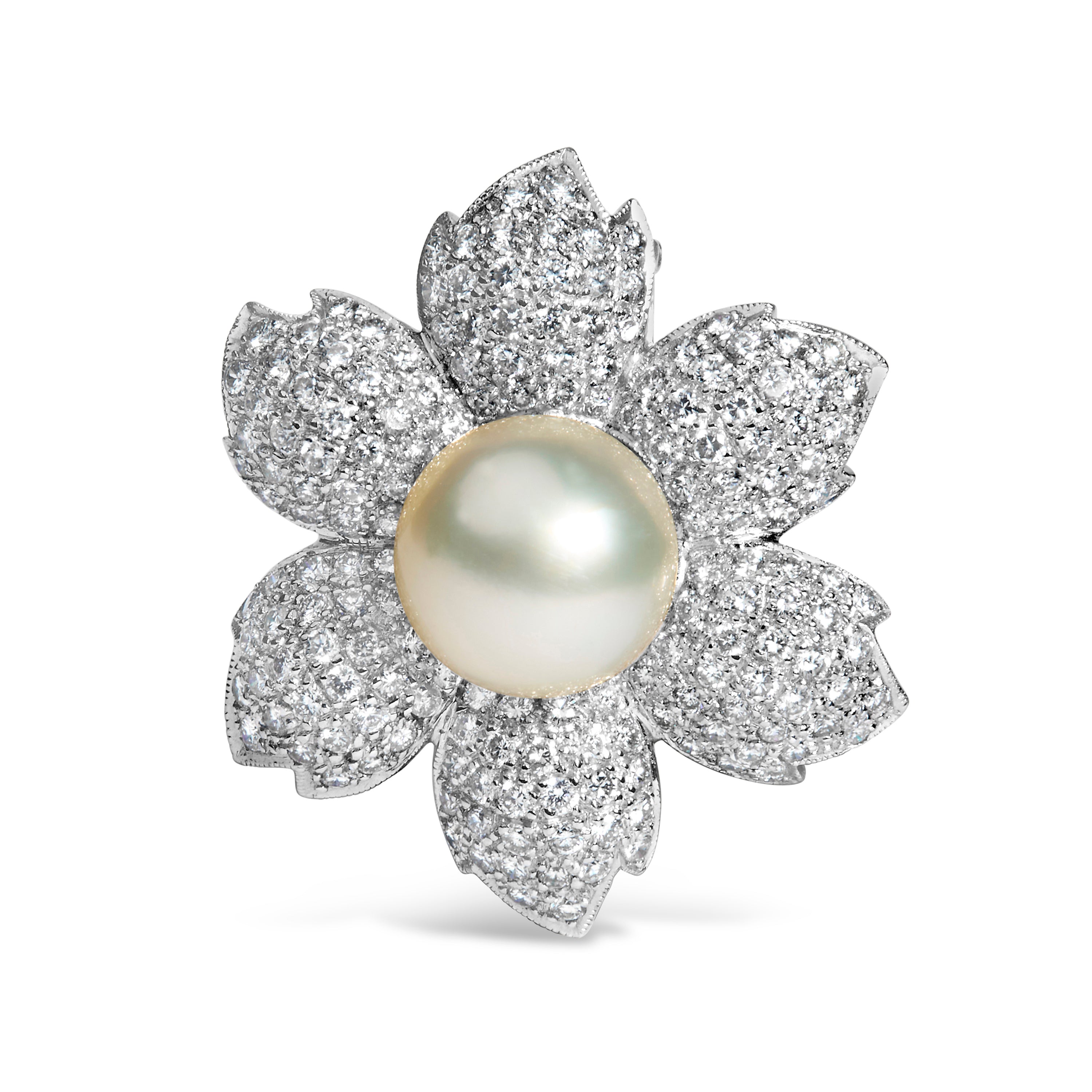 18K White Gold 2 3/4 Cttw Diamond and 12.5 MM Cultured Freshwater Pearl Floral Brooch Pin (G-H Color, VS1-VS2 Clarity) by Bids.com