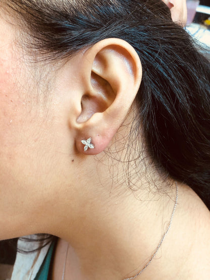 14K White Gold 1/2 Cttw Marquise Diamond 8 Stone Floral Leaf Stud Earrings (H-I Color, SI1-SI2 Clarity) by Bids.com