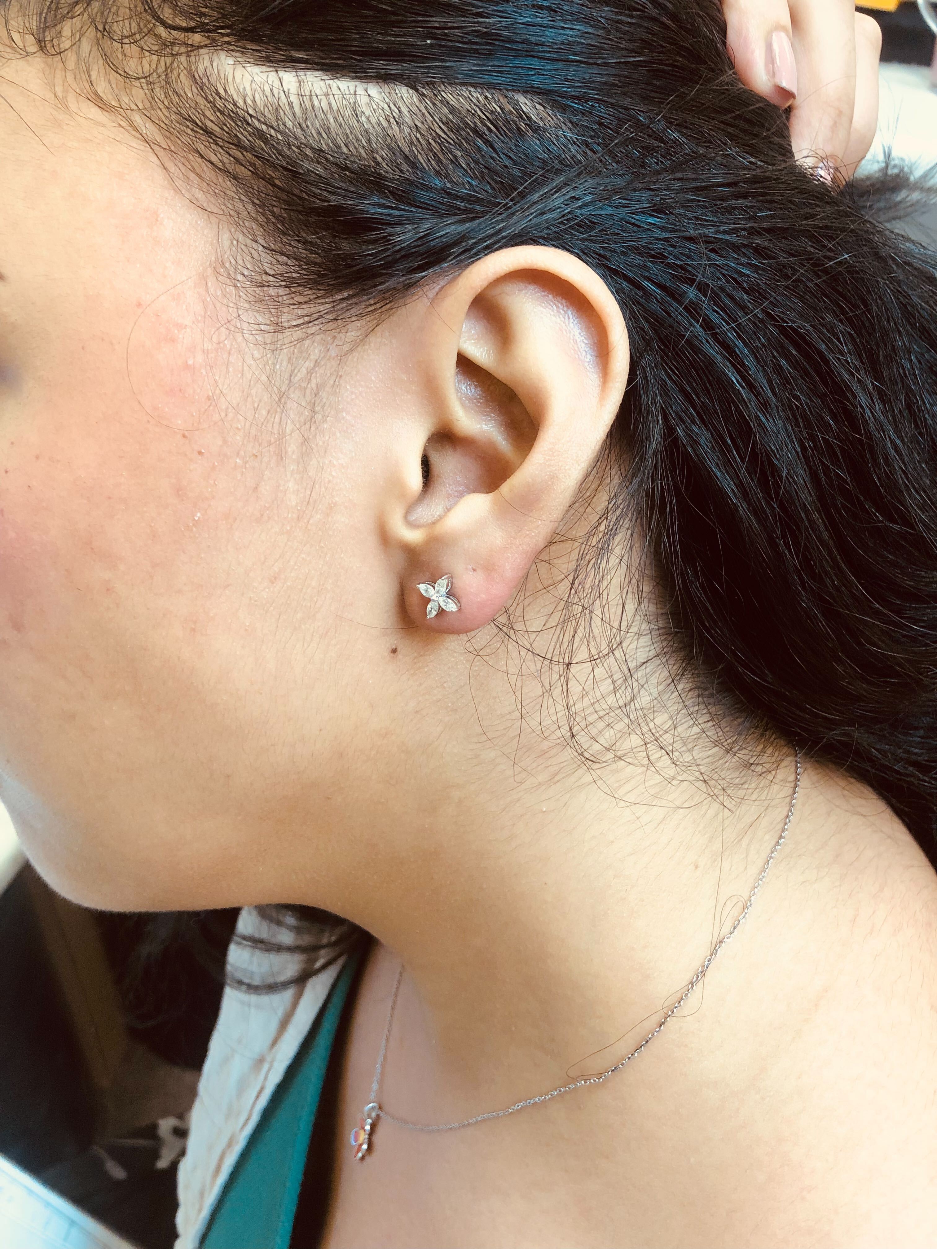 14K White Gold 1/2 Cttw Marquise Diamond 8 Stone Floral Leaf Stud Earrings (H-I Color, SI1-SI2 Clarity) by Bids.com