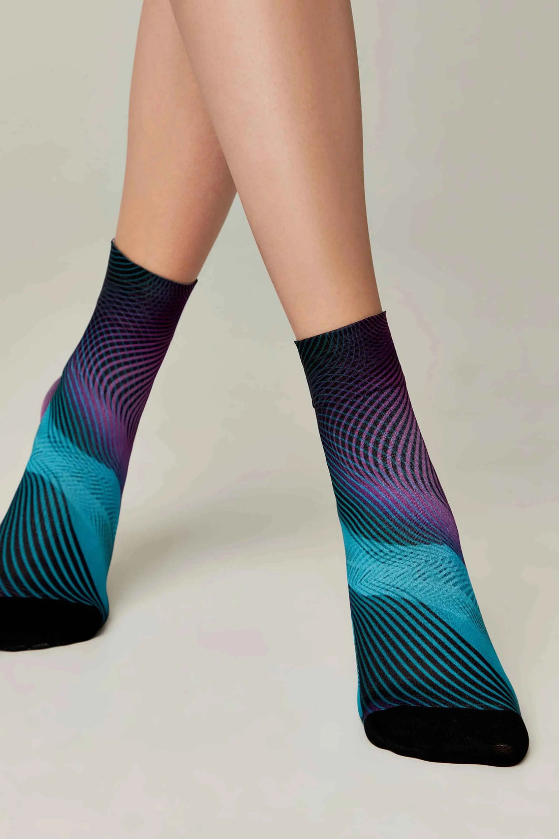 Socks Conte Fantasy 907 - "Hologram" Pattern