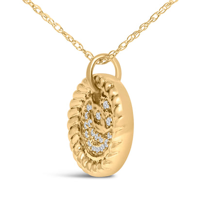 10K Yellow Gold Diamond Accent Crescent Moon Pendant Necklace  DestGlow