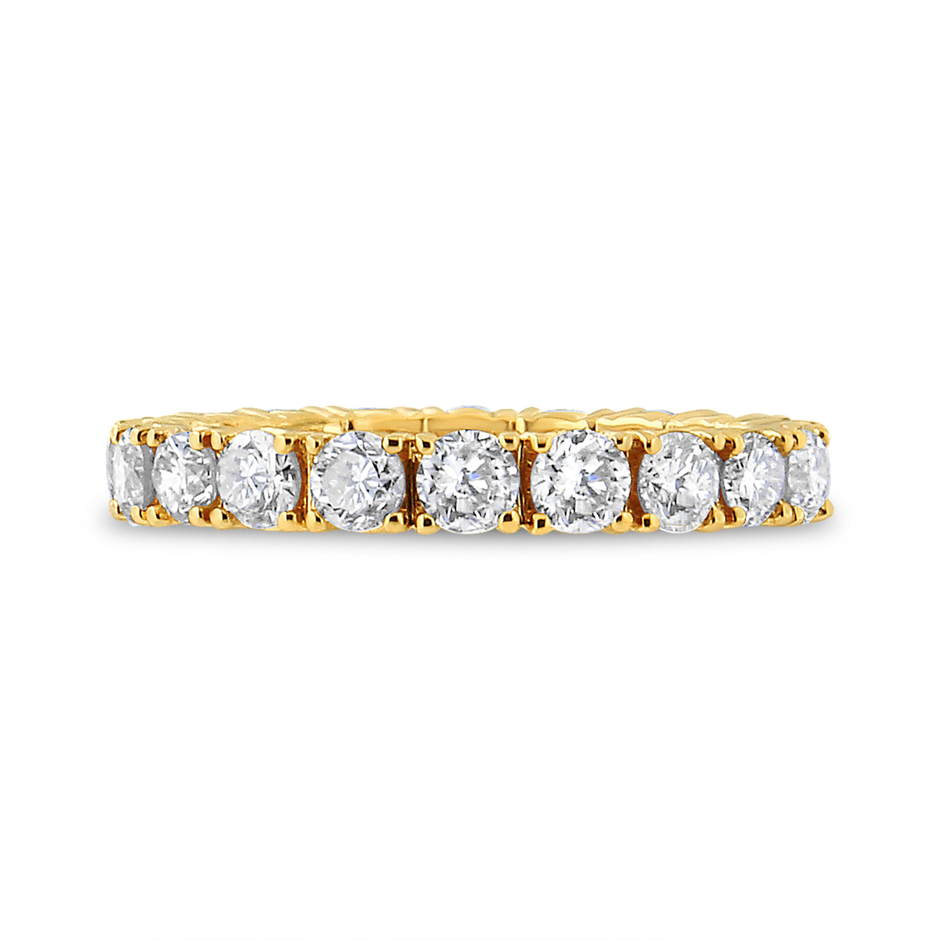 14K Yellow Gold 2.00 Cttw Shared Prong Set Round Cut Diamond Eternity Band (J-K Color, VS1-VS2 Clarity) - Ring Size 6.75 by Bids.com