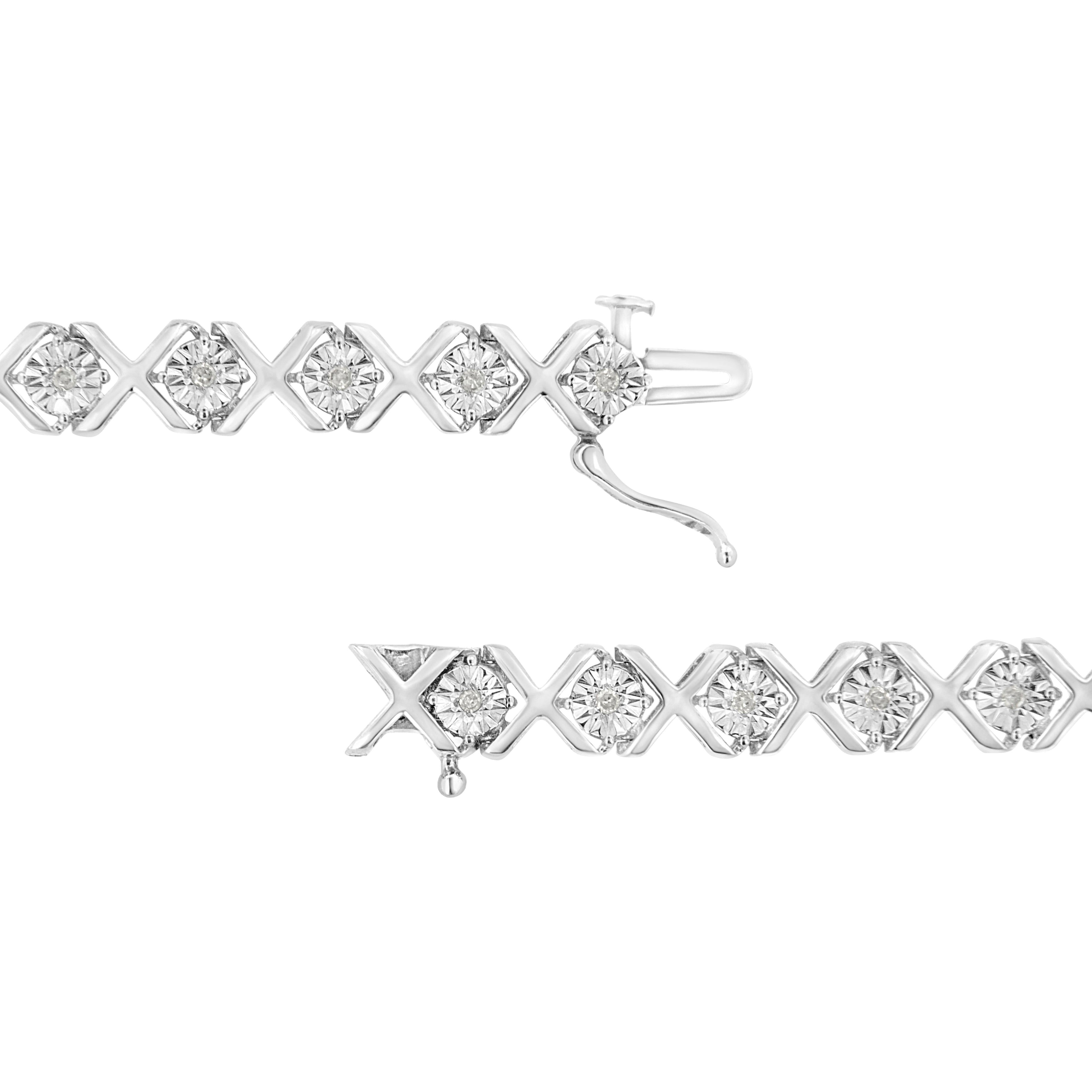 .925 Sterling Silver 1/4 Cttw Miracle Set Diamond "X" Link Bracelet (I-J Color, I3 Clarity) - 7.25" by Bids.com