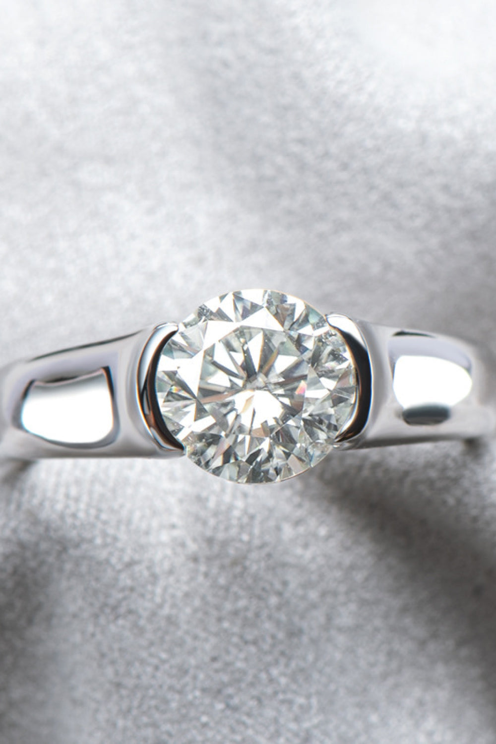 Looking Good 2 Carat Brilliant Round Cut Sparkala™ Platinum Over Pure Sterling Silver Ring by Sparkala