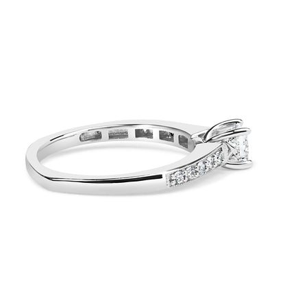 14K White Gold Diamond 1/2 Cttw Princess Cut Diamond Engagement Ring (G-H Color, VS2-SI1 Clarity) - Size 7 by Bids.com
