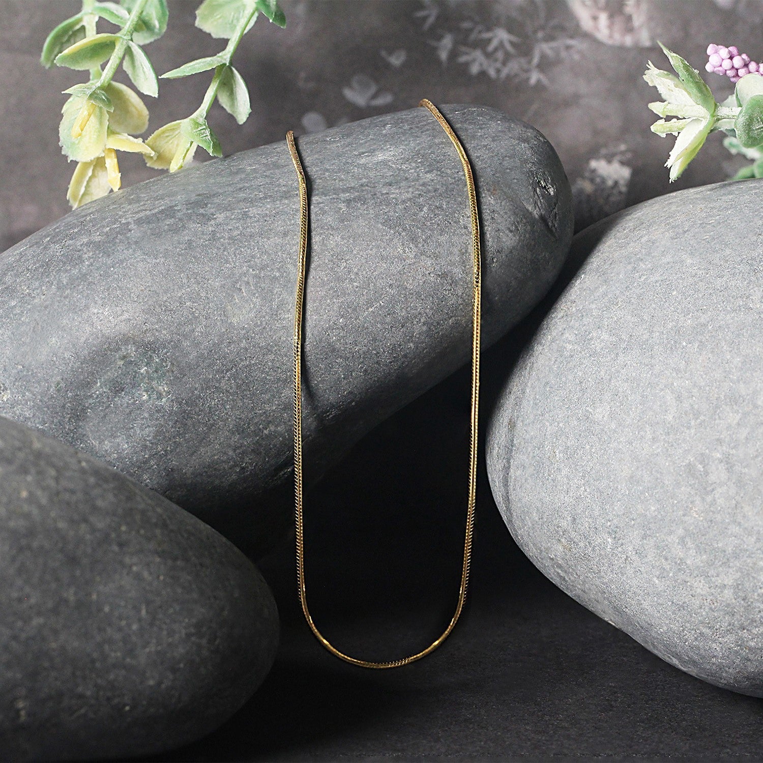 14k Yellow Gold Round Snake Chain 0.9mm by Bids.com