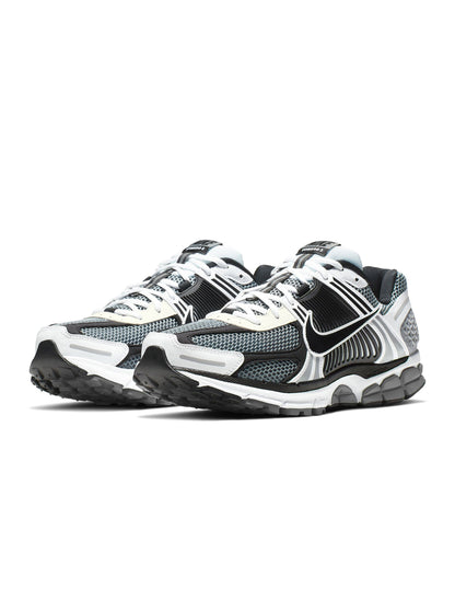 Nike Mens Zoom Vomero 5 SE SP - Dark Grey by Denim Exchange