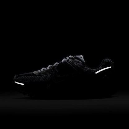 Nike Mens Zoom Vomero 5 SE SP - Dark Grey by Denim Exchange